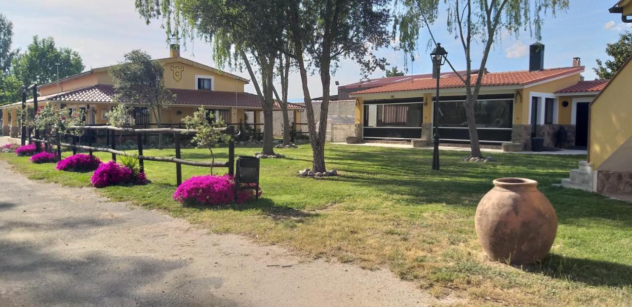 La Posada Hipica Rosalejo  Bagian luar foto