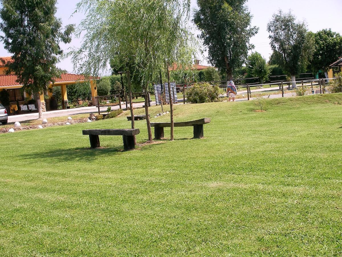 La Posada Hipica Rosalejo  Bagian luar foto